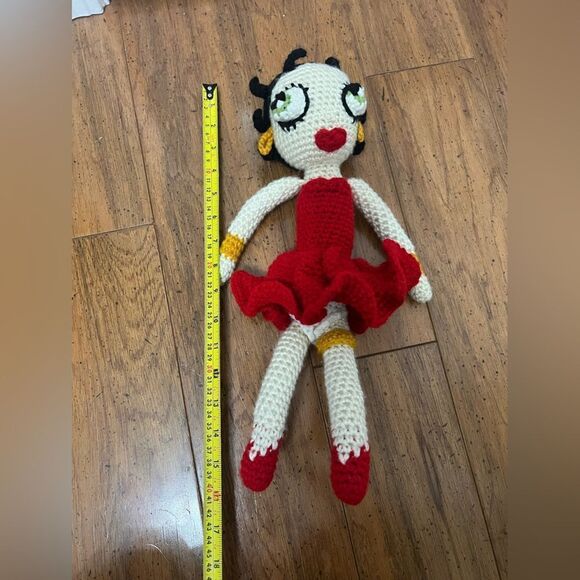 Betty boop crochet doll - Picture 6 of 6
